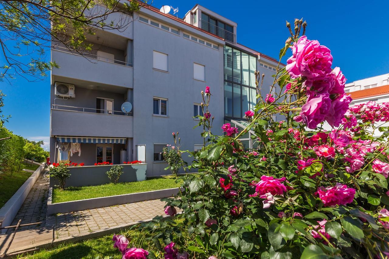Adriano 2Br Apartment With Terrace Zadar Bagian luar foto