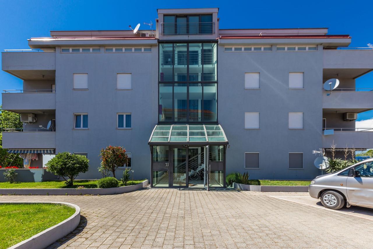 Adriano 2Br Apartment With Terrace Zadar Bagian luar foto