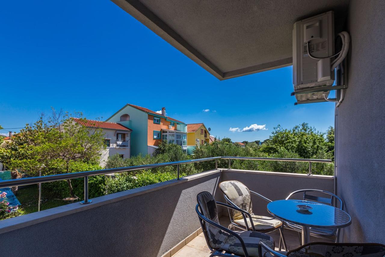Adriano 2Br Apartment With Terrace Zadar Bagian luar foto