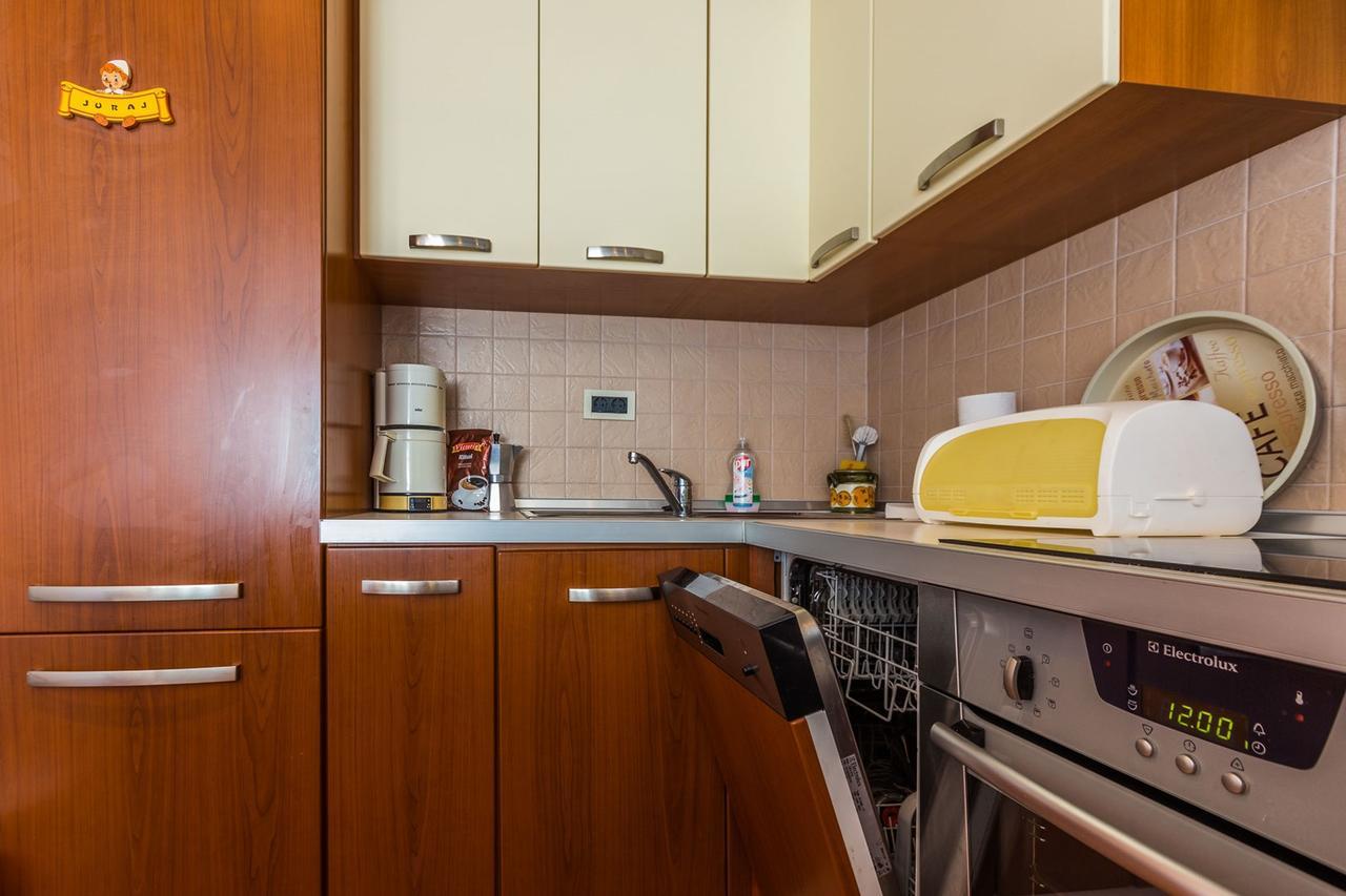 Adriano 2Br Apartment With Terrace Zadar Bagian luar foto