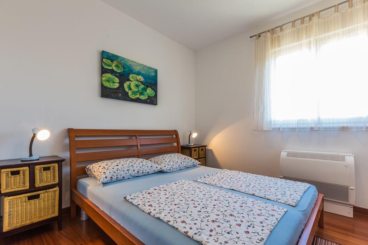 Adriano 2Br Apartment With Terrace Zadar Bagian luar foto
