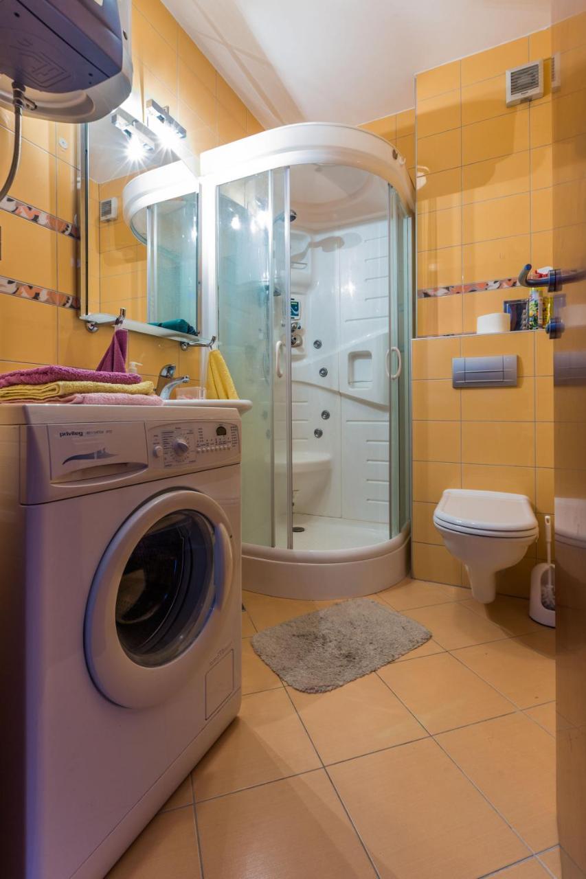 Adriano 2Br Apartment With Terrace Zadar Bagian luar foto
