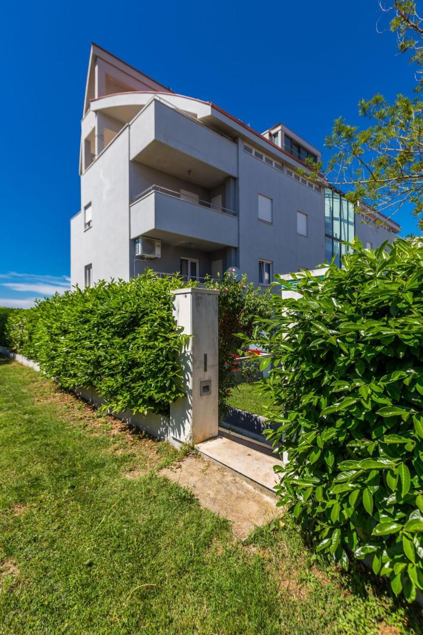 Adriano 2Br Apartment With Terrace Zadar Bagian luar foto